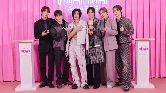 Dior PLEASE Free TXT! 2023 MAMA Red Carpet Fashion | MAMA 2023
