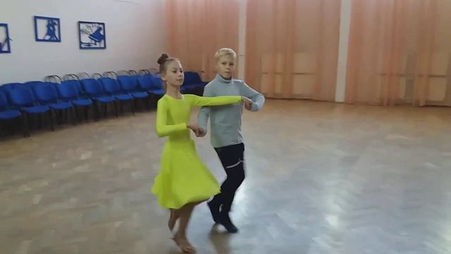 Полька Вертушка, 1и 2 часть смотреть онлайн