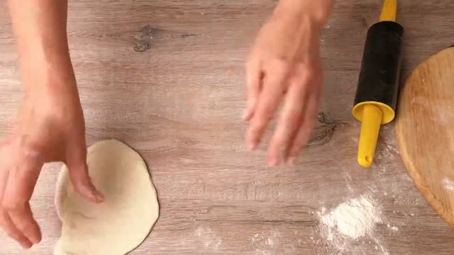 ПИРОЖКИ с луком и яйцом. Самый вкусный рецепт! смотреть онлайн