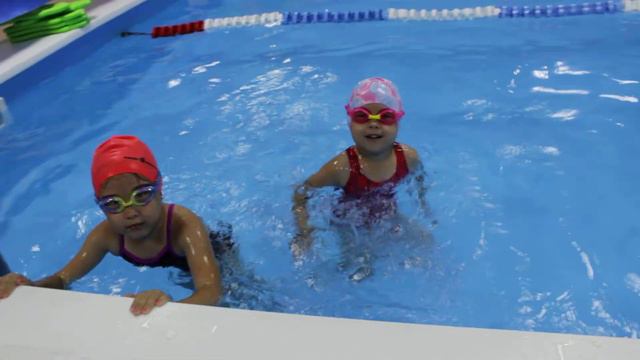 ЕВаНиКа в бассейне смотреть онлайн