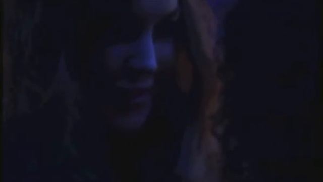 Get inside the party with Lindsay Lohan смотреть онлайн