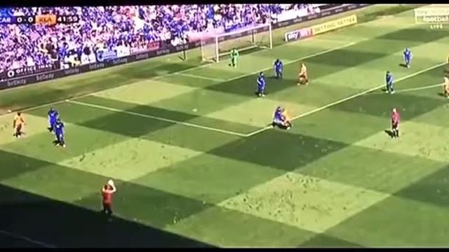 Когда решил вбросить аут не из за боковой, а из за линии тени