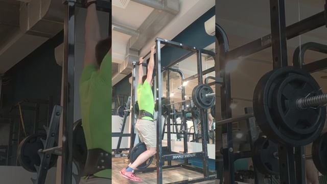 +25 кг подтягивания 6 раз (Минус один повтор за месяц) смотреть онлайн