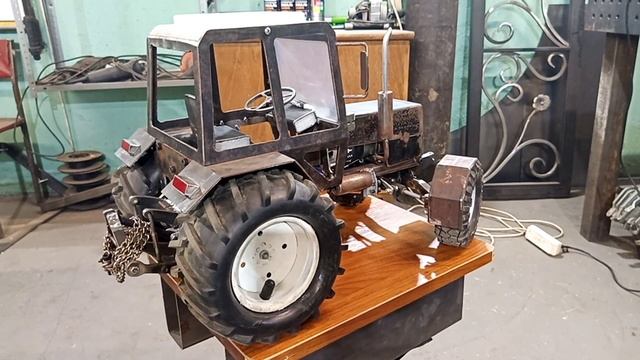 Модель трактора МТЗ-1221.Краткий обзор. смотреть онлайн