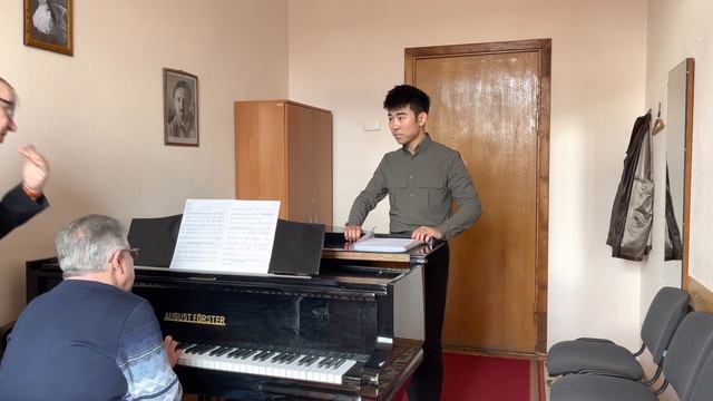 Клиндухов В.И. - мастер-класс по постановке голоса (академический вокал) смотреть онлайн