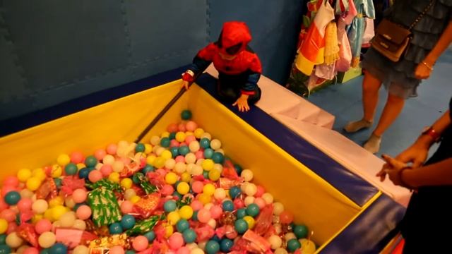 С причала рыбачил сыночек Андрей... смотреть онлайн