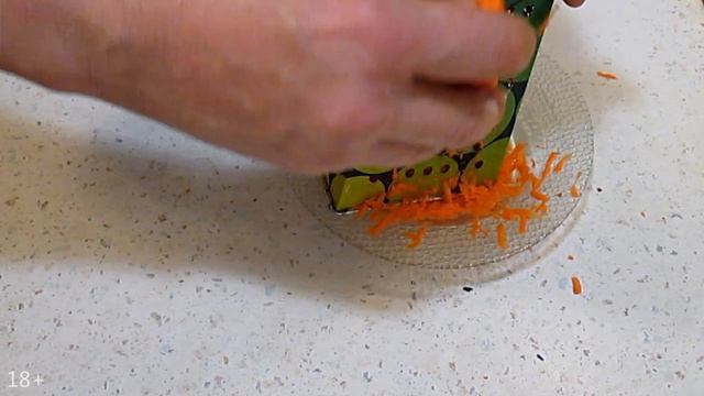 Новый "секретный ингредиент" для старого рецепта морковного салата смотреть онлайн