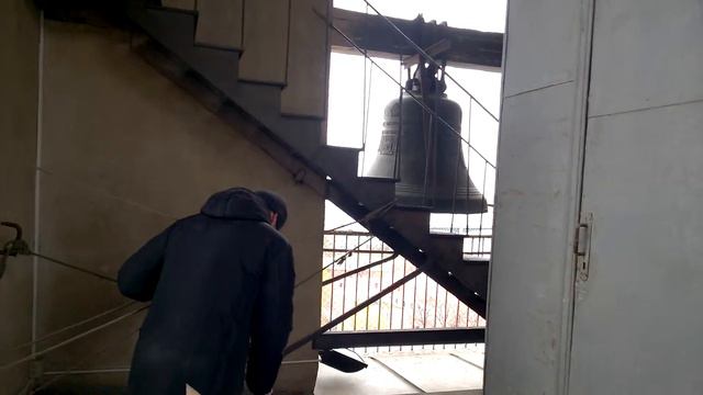 Первомайский звон на Петропавловке.1 мая 2014 года смотреть онлайн