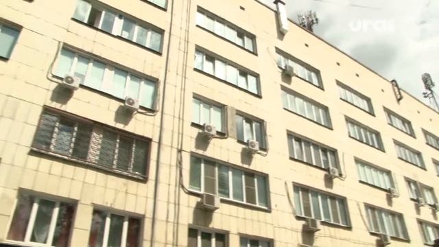 Врачи больницы №3 поздравили своих коллег, работающих в красной зоне смотреть онлайн