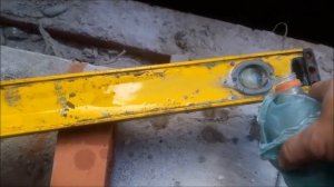 Строительный Уровень!!!КАК ПОЧИСТИТЬ ОТ РАСТВОРА И ЧЕМ???