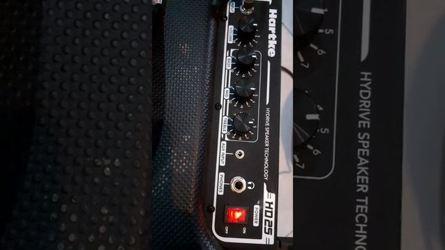 review Hartke HD25 ,25 Watt Bass Amplifier смотреть онлайн