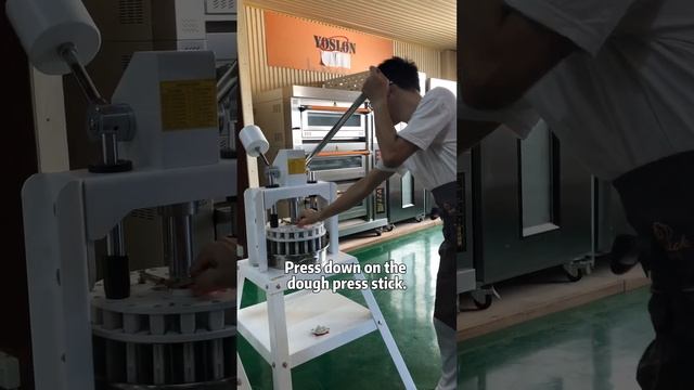 dough divider丨manual dough divider丨food service equipment丨bread смотреть онлайн