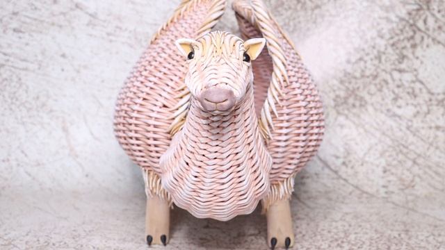 Верблюд Обзор | Плетение из бумажной лозы | Плетеные животные смотреть онлайн