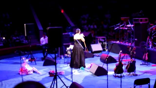 Елена Ваенга.(Стихи) "Остановка" Тула 30.05.14 смотреть онлайн