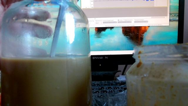 Пивные дрожжи,после долгого простоя.mp4