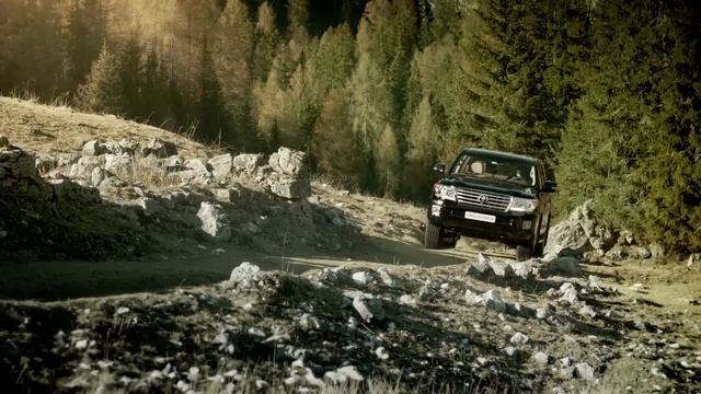 Toyota Land Cruiser 200 V8 смотреть онлайн