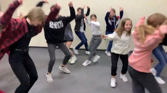 ПО ГЛАЗАМ - ТАНЕЦ смотреть онлайн