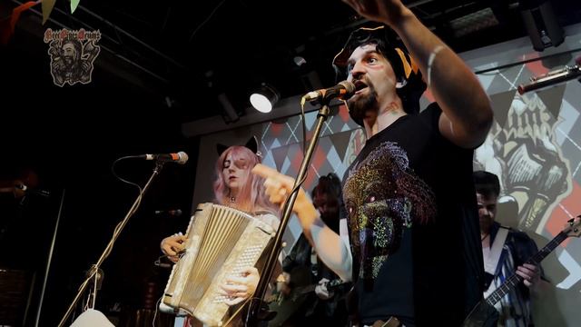 Follow me up to Carlow. Beer Pipes Drums