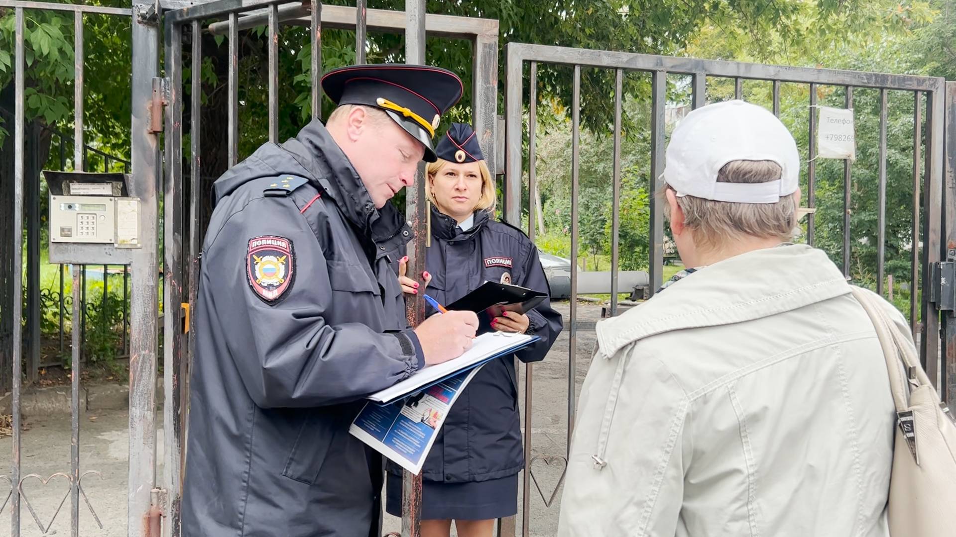 Похищенная старушка вернулась с долгами