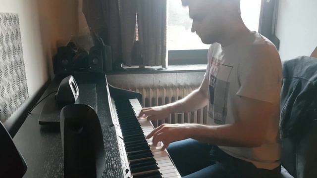 Bella Ciao on Piano arr. by Peter Buka смотреть онлайн