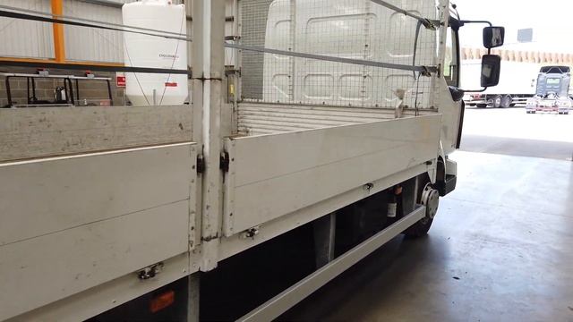 New In Stocklist For Sale: RENAULT MIDLUM 180 DXI EURO 5 7.5 TONNE FLATBED - 2013 - EU13 AWM смотреть онлайн