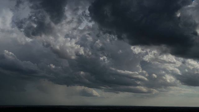 Pakenham Storms of 14 Jan 2022 [8K 24fps] смотреть онлайн