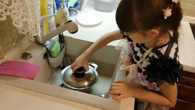 Маша готовит оливье смотреть онлайн