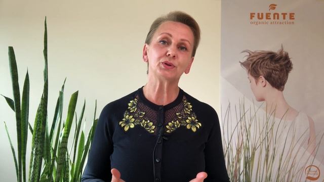 Блонд на коротких волосах, осветление порошком Fuente, тонирование краской Fuente