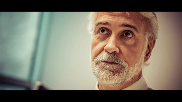Eduardo Moga - Ha venido la muerte смотреть онлайн