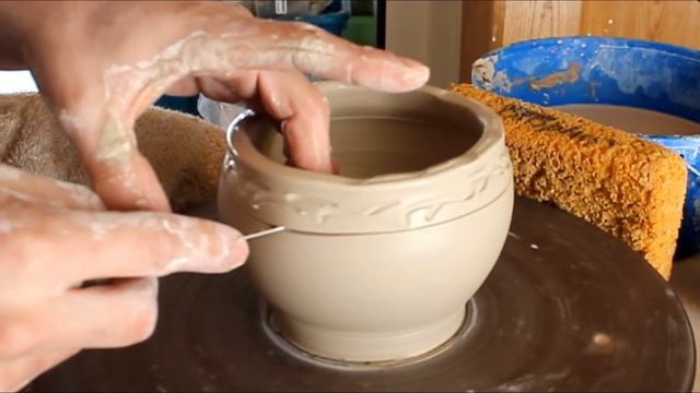 Beginner's guide to throwing a bowl + Metal Rib trick смотреть онлайн