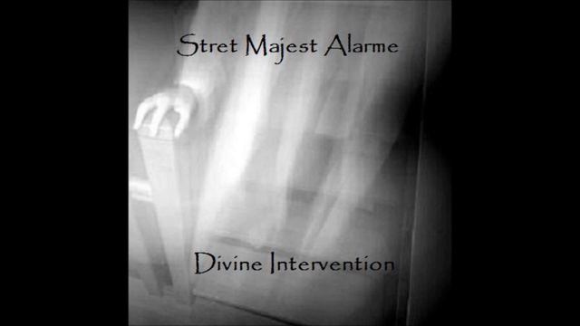 Stret Majest Alarme - Savannah смотреть онлайн