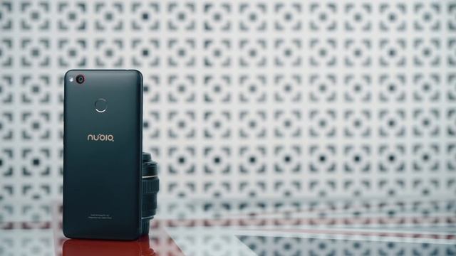 ZTE Nubia Z11 Mini S распаковка и сравнение с камерой iPhone 7. смотреть онлайн