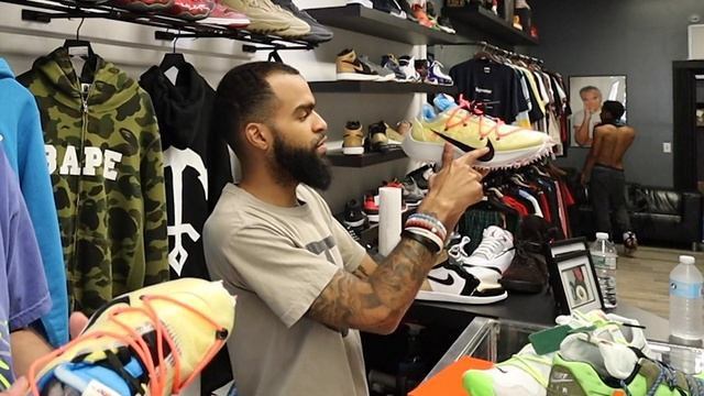 FIRST LOOK: NIKE OFF WHITE VAPOR STREET смотреть онлайн