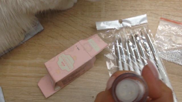 Жемчуг, консилер, матовая помада, блестки и кисти. Распаковка посылок с Алиэкспресс. Алитерапия. смотреть онлайн