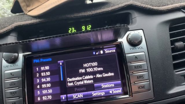 Toyota head unit unresponsive touch screen DIY Fix смотреть онлайн