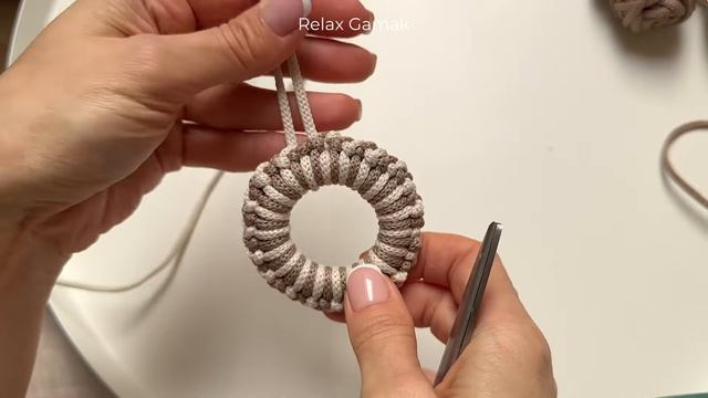 Двухцветный простой венок / Макраме / Новогодний декор своими руками смотреть онлайн