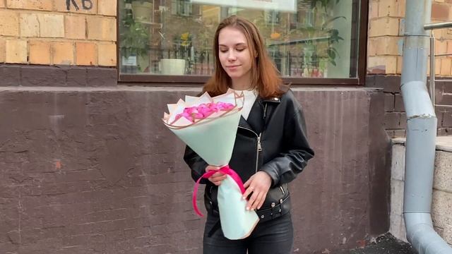 Букет из 31 пиона Флеминг смотреть онлайн