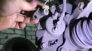 Самостоятельная замена подшипника передней ступицы на Toyota Corolla.