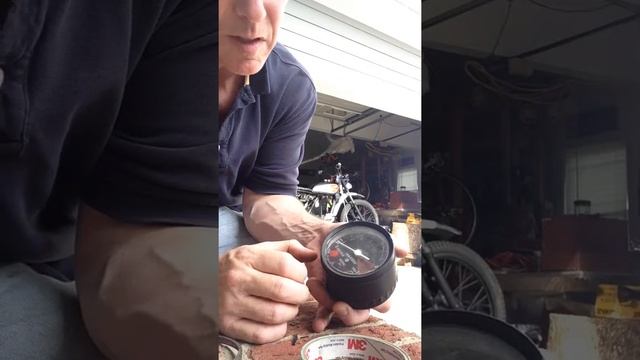 Get Tachy -Suzuki TS 185 Tach Intro смотреть онлайн