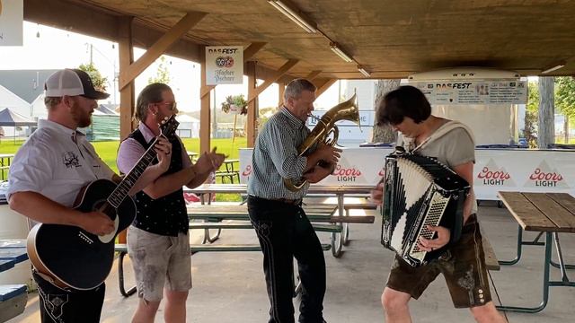 Bergvagabunden - Alex Meixner & Alpensterne Yodel & Accordion смотреть онлайн