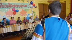 Последняя электричка и Маруся. Застольные  песни под баян . Баянист Алексей ЛеонЕнков.