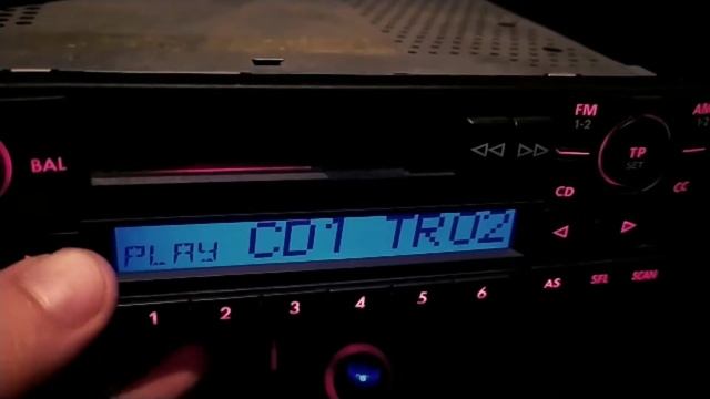 Краткий обзор и установка эмулятора cd changer с Али на vw Passat b5 Beta 5 смотреть онлайн