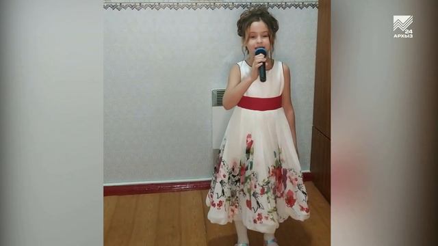 Женский портрет - Зам. по воспитательной работе СОШ№1 п. Меодногорский Елена Берниченко (04.04.2021 смотреть онлайн