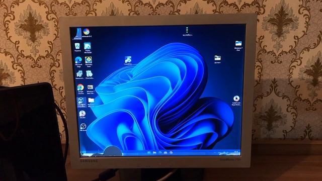 Немного о мониторе Samsung SyncMaster 710v смотреть онлайн