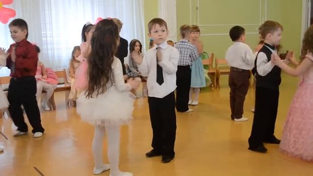 ДОБРЫЙ ЖУК смотреть онлайн