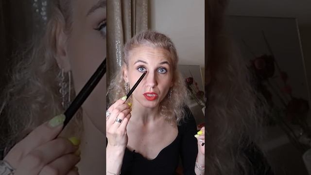 ?Незаменимые кисти для макияжа глаз?Relouis Pro И не нужно выдумывать "колесо"?#shortsvideo смотреть онлайн