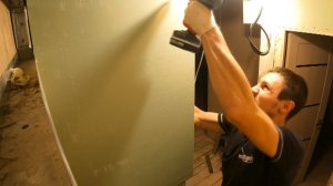 Переделал душевую перегородку из гипсокартона.