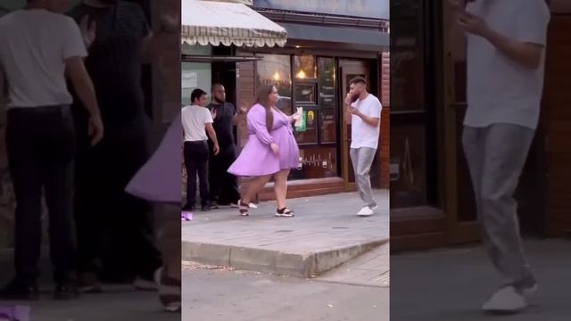 И что ты ей скажешь тут!?) смотреть онлайн
