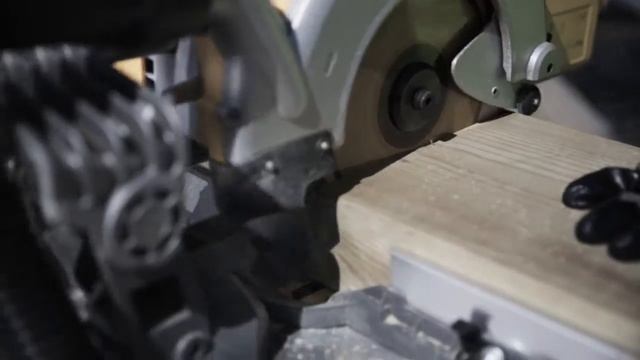 ΣΥΡΟΜΕΝΟ ΦΑΛΤΣΟΠΡΙΟΝΟ FLEXVOLT DCS778