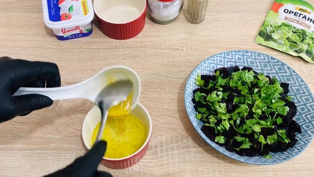 Салат из свеклы с сыром фета | Салат легкий и быстрый смотреть онлайн